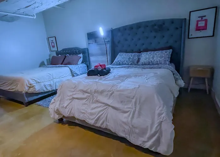 Huge Downtown La Loft With Rooftop Pool & Jacuzzi